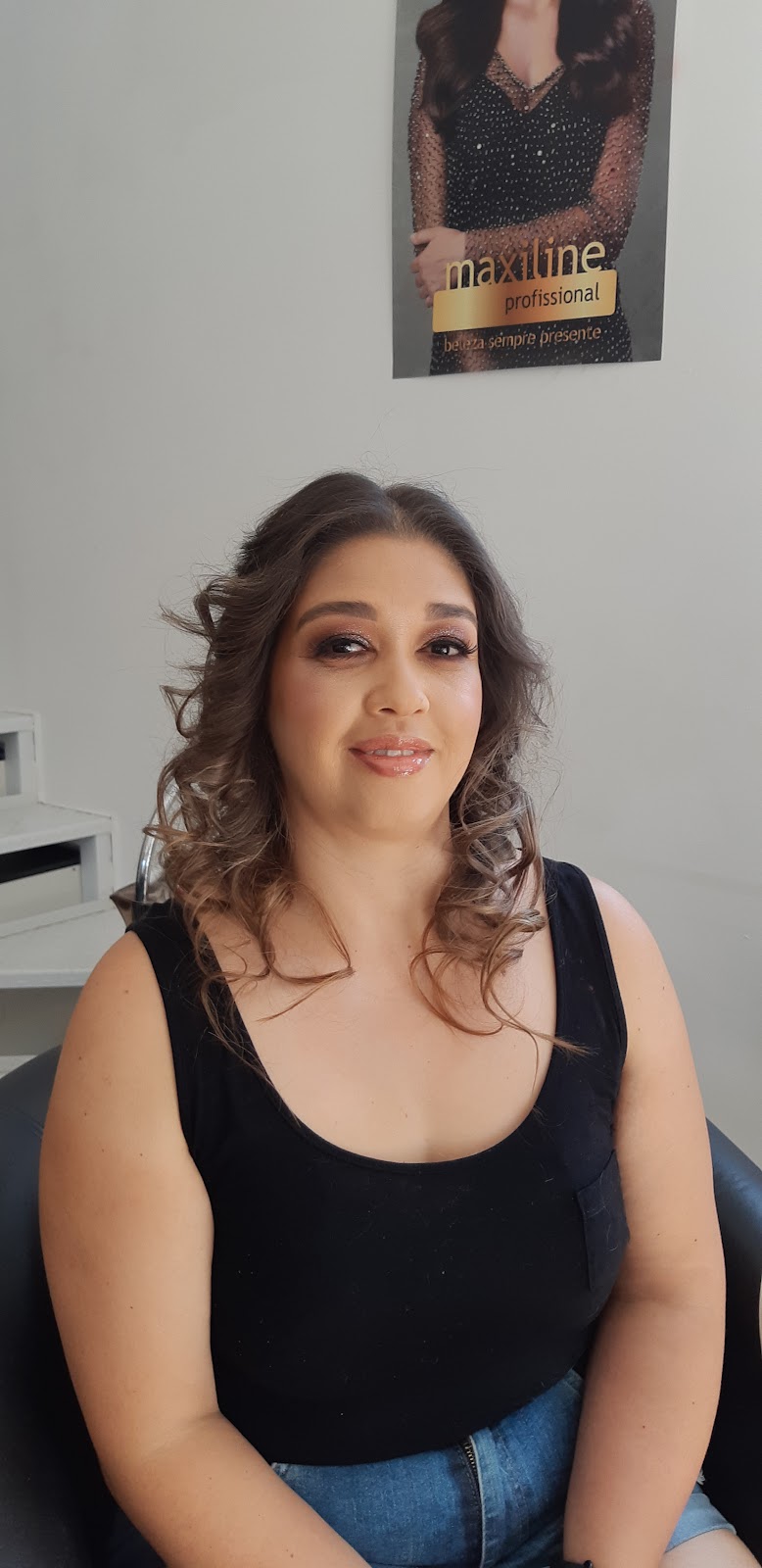 Profissional do Amália's Hair, no Capão Raso